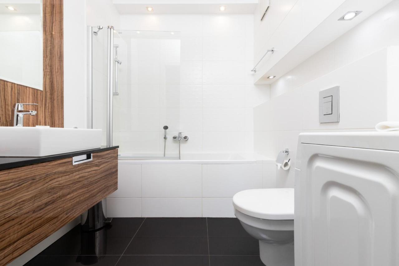 Atelier Residence Apartment By Noclegi Renters Varsó Kültér fotó